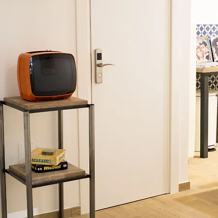 Konukevi 1970 Napoli