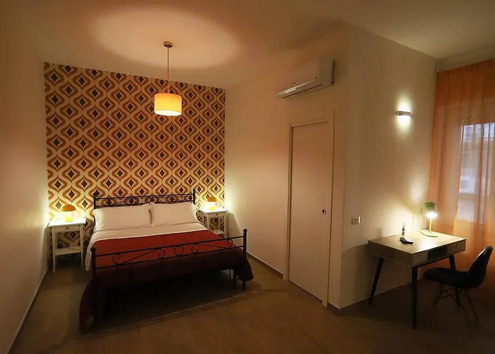 1970 Pensión Nápoles